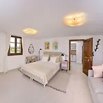 アパート Center Penthouse - Medieval Town 10'- 2'
