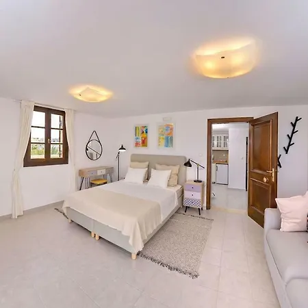 公寓 Center Penthouse - Medieval Town 10'- 2'